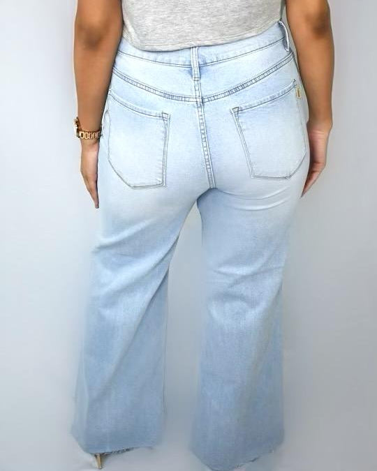 Victoria Wide Leg Jeans